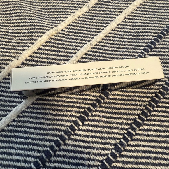 Marc Jacobs Under(Cover) Blur-Fection Wrinkle Filling Primer - Picture 4 of 8